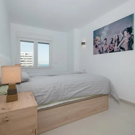 213 Luxury Panorama - Alicante Апартаменты *